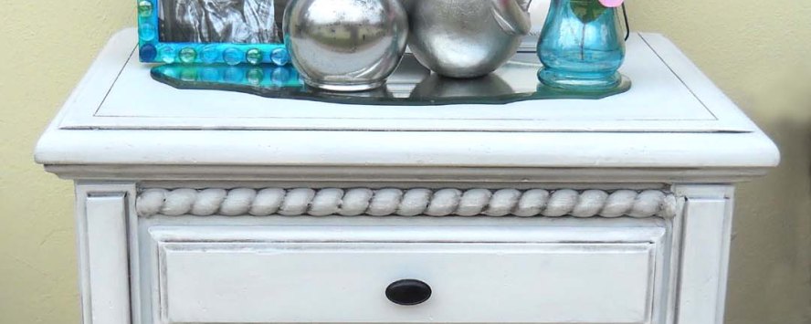 The White Side Table