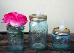 Mason Jar love the Vintage and the oldish